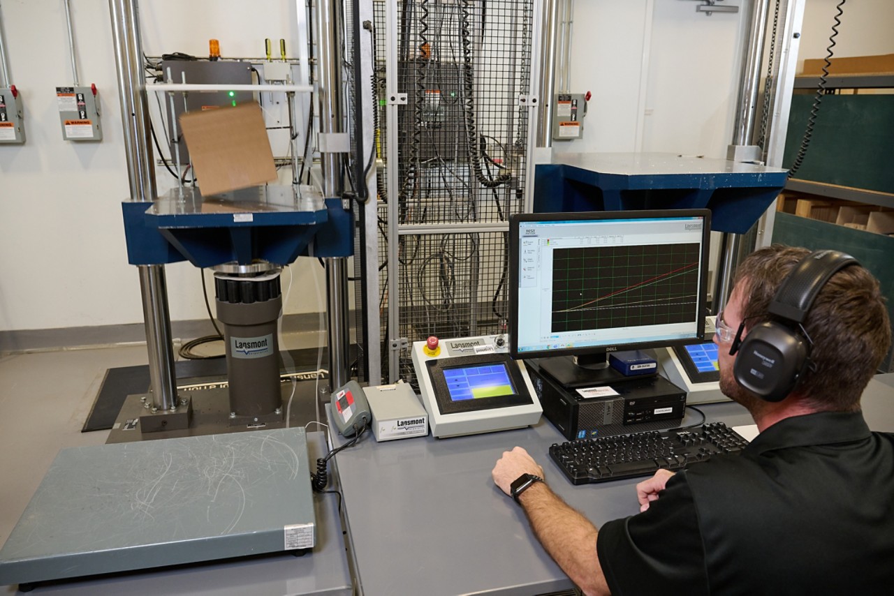 Packaging applications center performance testing